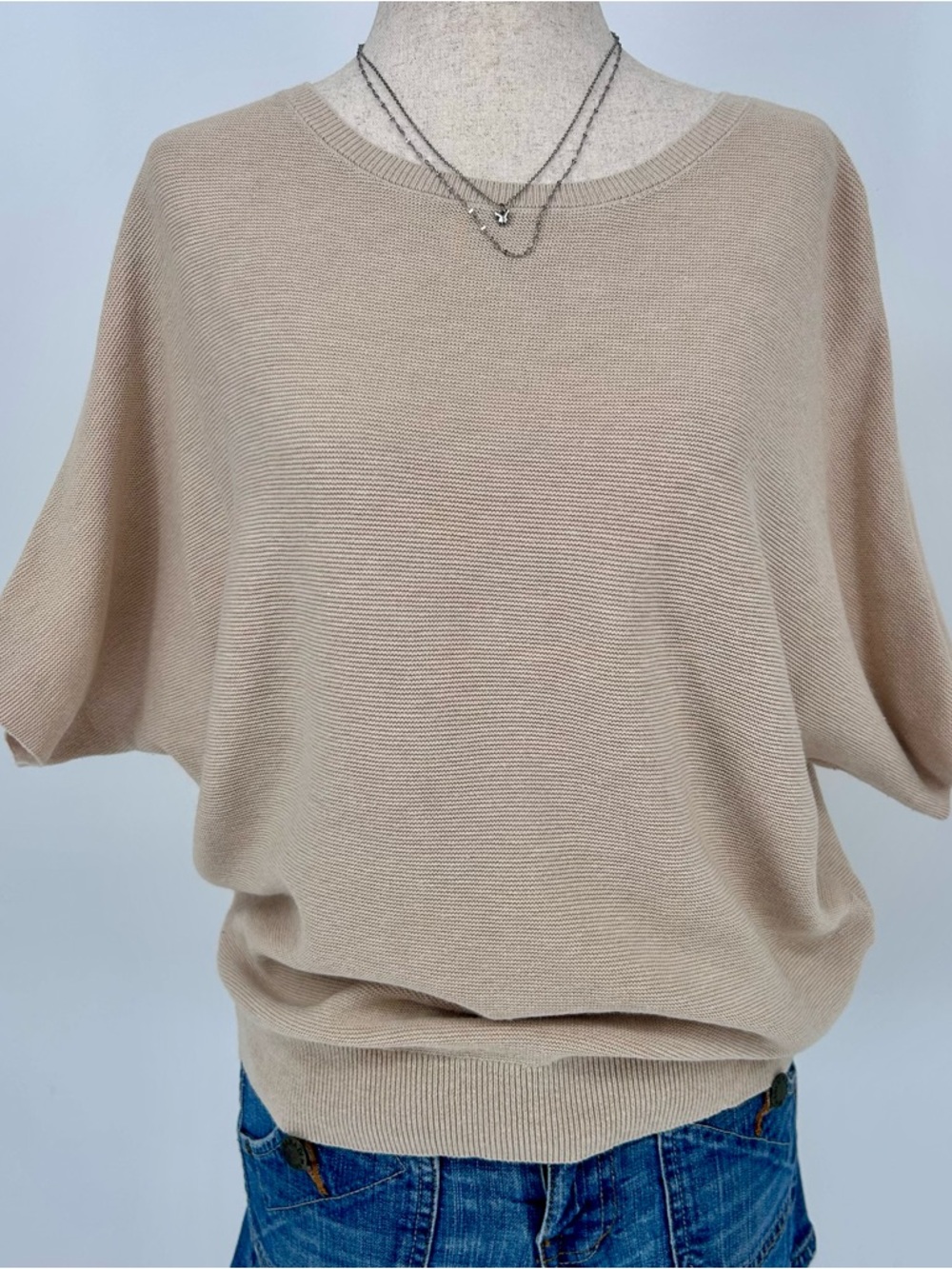 Quince Beige Knit Top Medium Minimalist Soft Neutral Capsule Sweater Tee - Picture 2 of 6